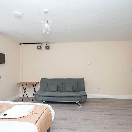 Saffron Studios Orpington Bagian luar foto