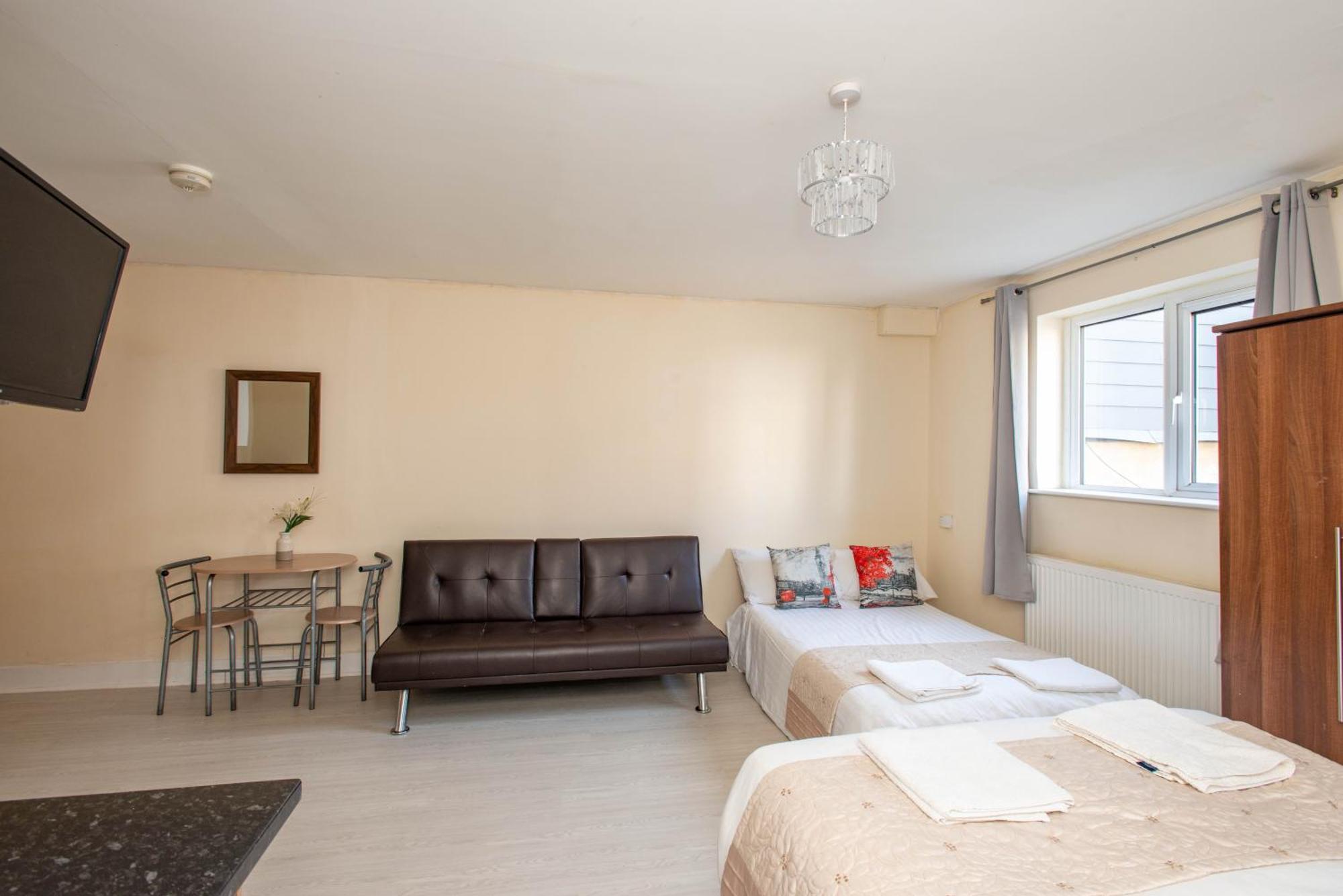 Saffron Studios Orpington Bagian luar foto