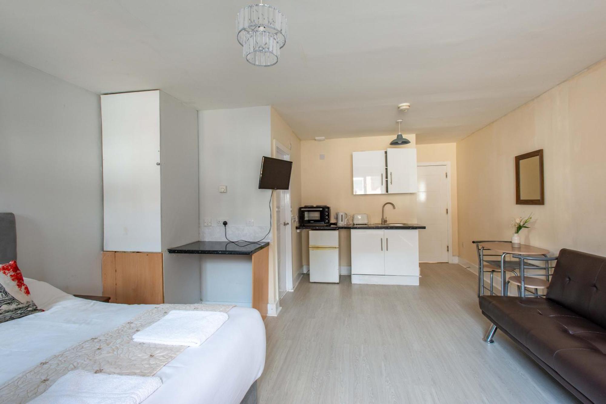 Saffron Studios Orpington Bagian luar foto