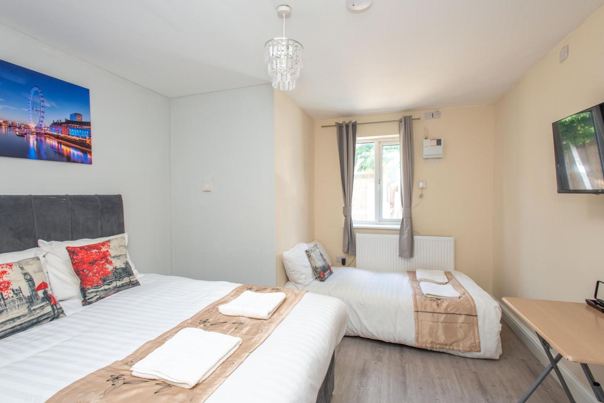 Saffron Studios Orpington Bagian luar foto